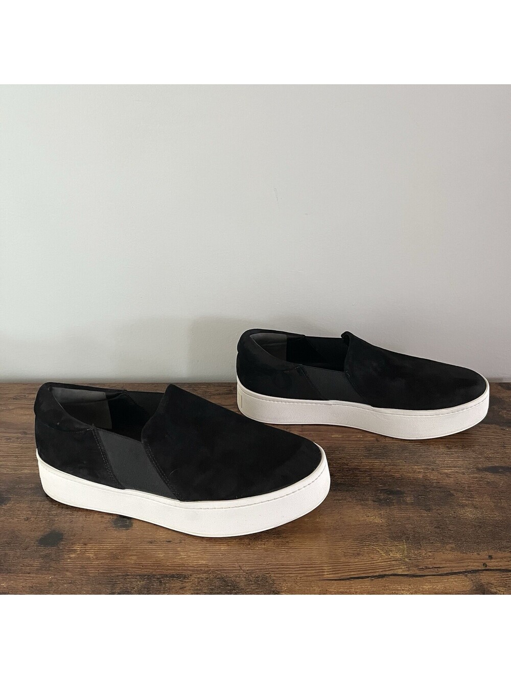 Vince Women’s 9M Black Suede Slip On Platform Sneakers Shoes Blair Style